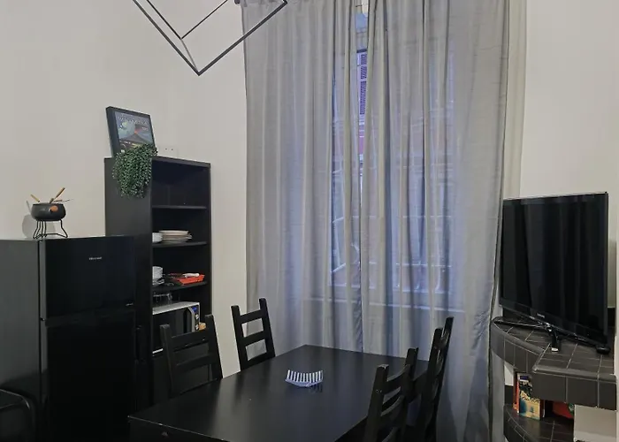 Vatican Group & Family Apartment דירה *